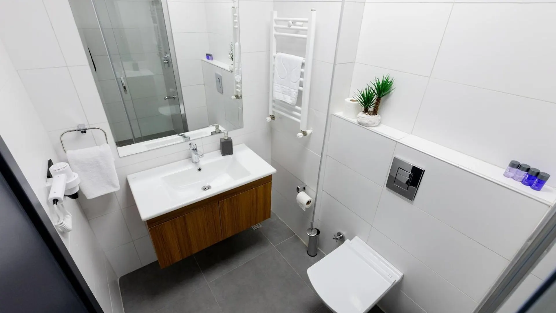 Restway Hotel İzmir